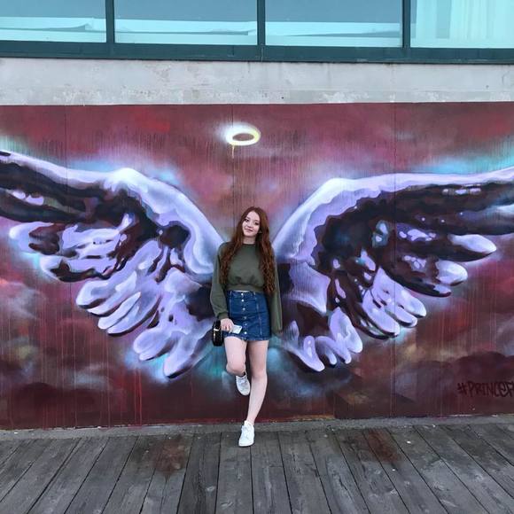 Meet your Posher, Haylee - Picture 1 of 1